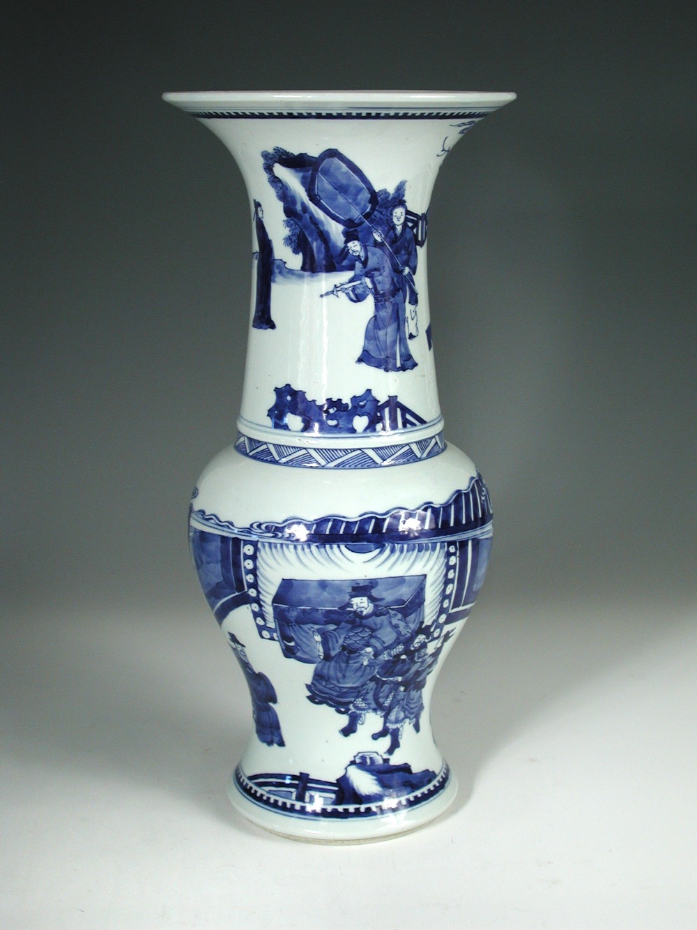 A Kangxi style blue and white yenyen vase, the neck painted with a scene of a dignitary presenting