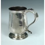 A George III silver pint beer mug, by John Robertson, Newcastle 1798, of plain baluster form with