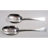 A Queen Anne silver dognose rattail spoon, by Thomas Spackman, London 1709, 19.3cm, 1.7oz; and