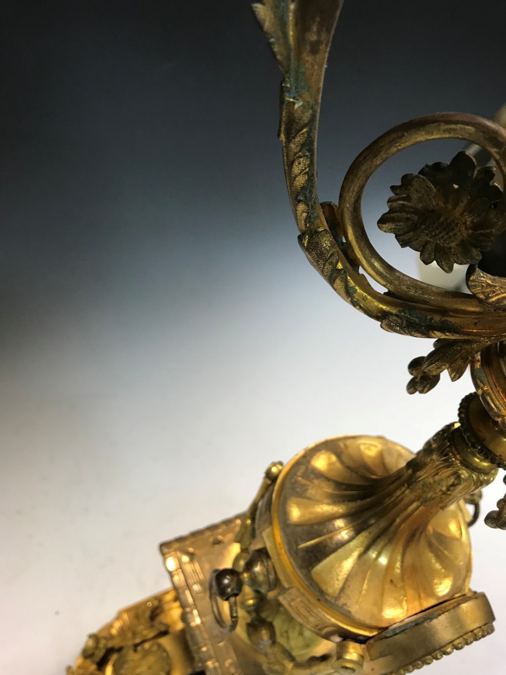 A 19th century French gilt metal and 'Sevres' porcelain clock garniture, the elaborate shaped case - Image 13 of 14