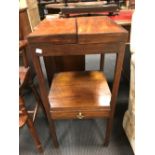 A George III mahogany washstand with drawer to tier (39cm high) and a Regency dressing table