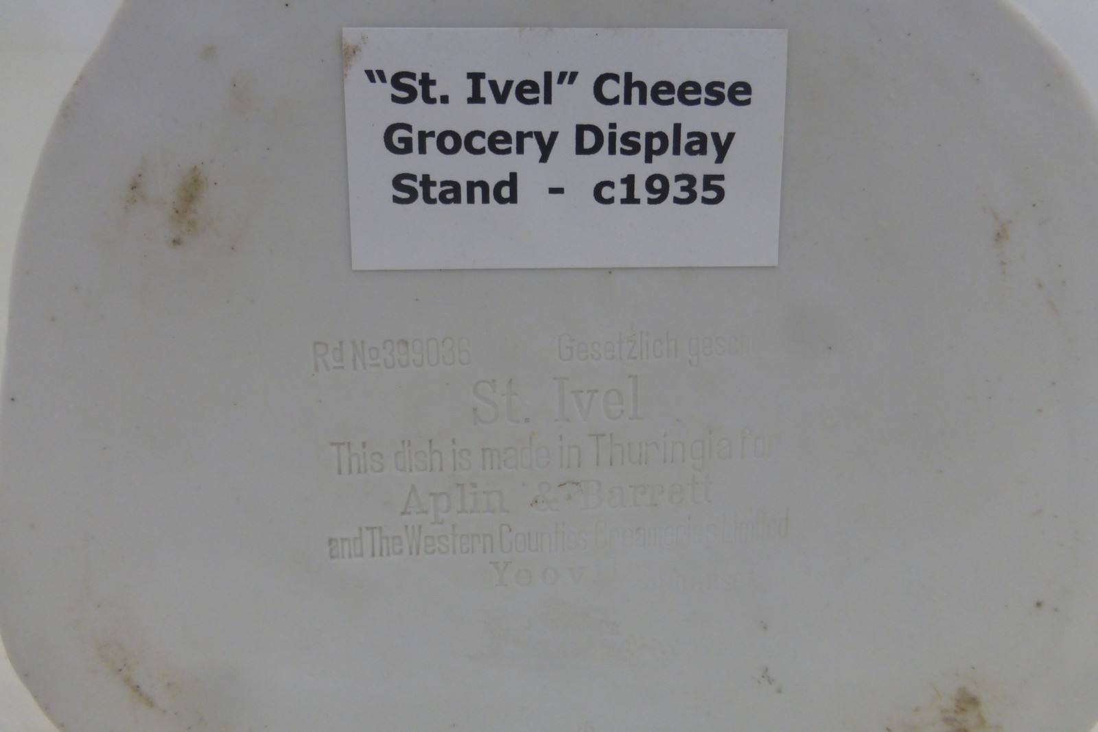 A St Ivel Cheese grocery display stand, circa 1935. - Image 2 of 2