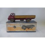 DINKY TOYS - Big Bedford Lorry, no. 522, fair condition; early blue box with orange label fair.