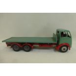 A Shackleton Foden flat bed lorry in green and red.