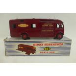 DINKY SUPERTOYS - Horse Box, no. 981, in excellent condition, with very minor chipping, striped