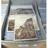 Postcards; approximately 400 cards, mainly UK topography (appx.400)