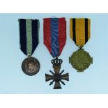 A W.W.1 Greek Military Merit for Service medal, together with a W.W.2 Greek War medal, 1940-41,