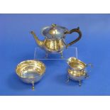 An Edwardian silver Teapot, by Mappin & Webb, hallmarked London, 1905, of squat circular form,