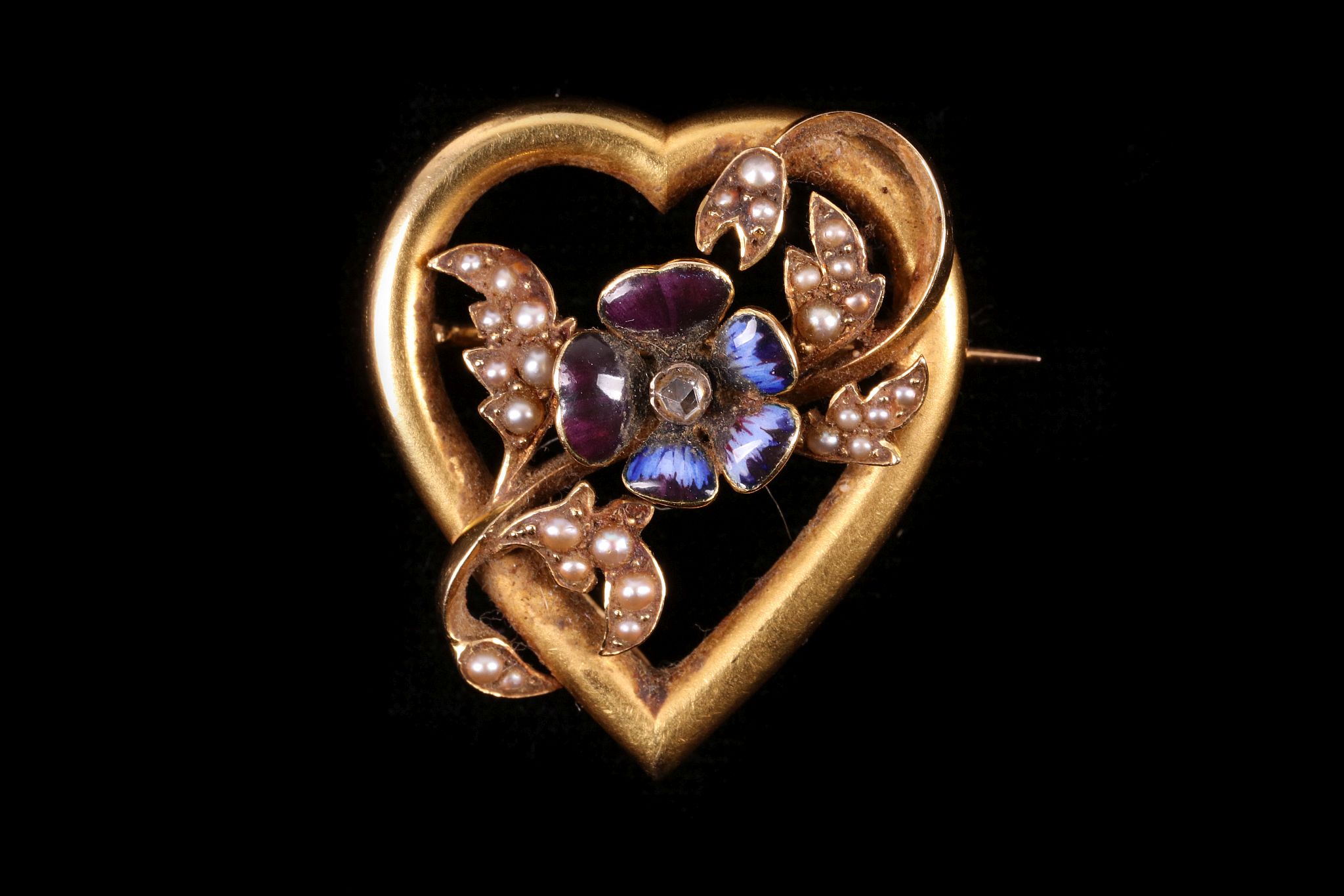 A pretty antique gold, diamond, enamel and split pearl pansy / heart brooch. Total approx. weight: