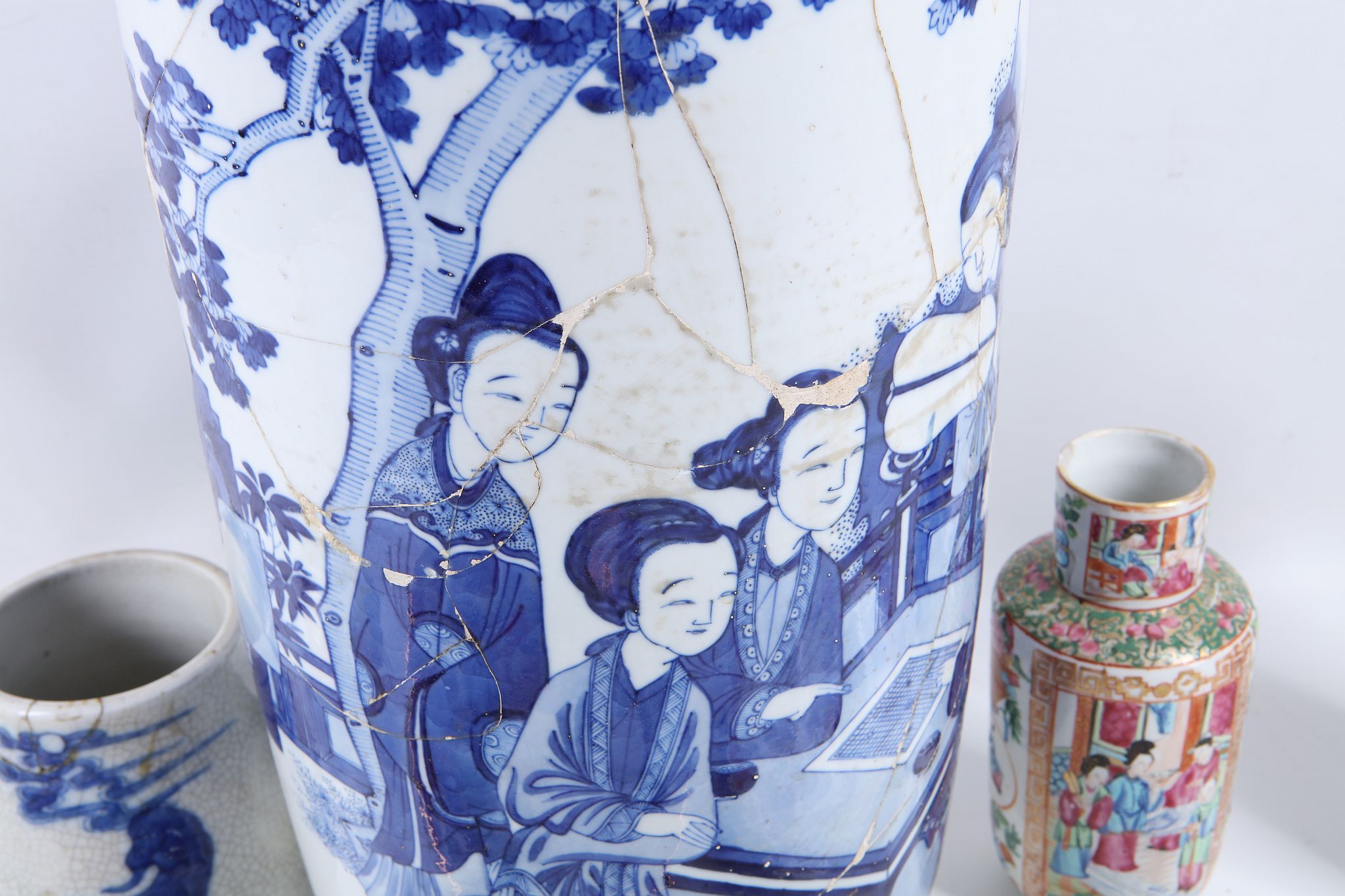 A large late 19th Century Chinese porcelain blue and white vase A/F, a Cantonese vase, another - Image 4 of 5