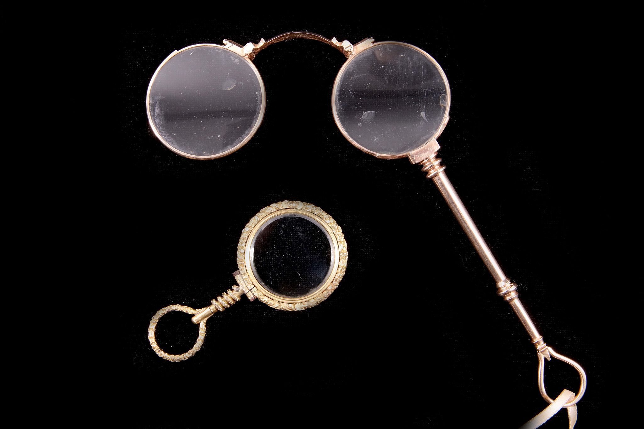 A pair of antique yellow gold lorgnettes in original Curry and Patson leather case, and an antique - Image 2 of 2