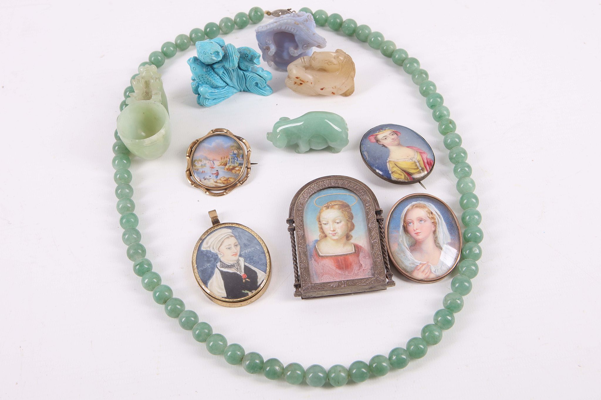 An interesting miscellaneous collection of Oriental items and European miniatures, to include jade