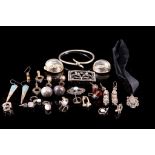 A quantity of silver and paste jewellery, including a large pair of silver and gold ear clips; a