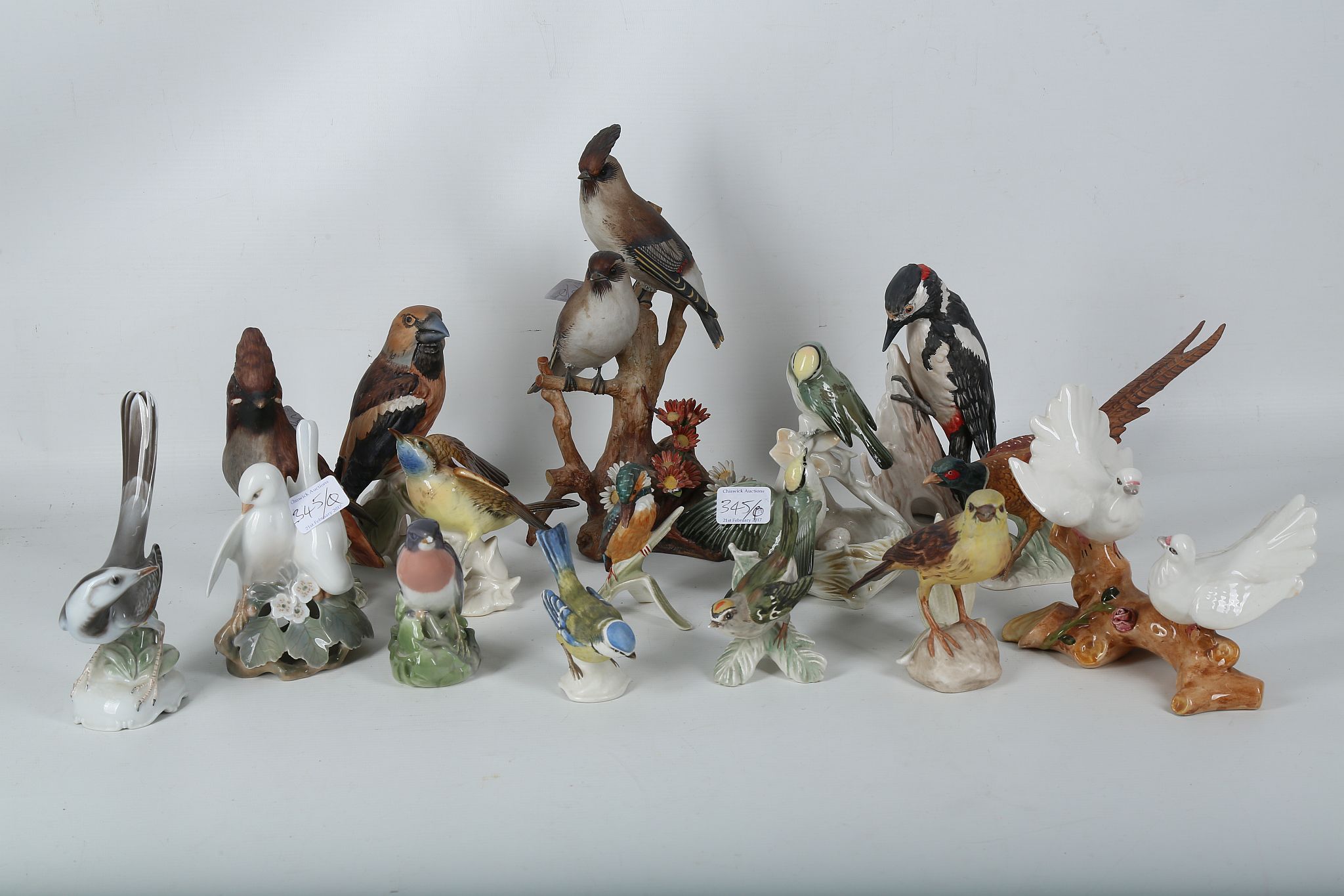 A collection of porcelain bird models by various manufacturers, including Geobel, Copenhagen etc, 15
