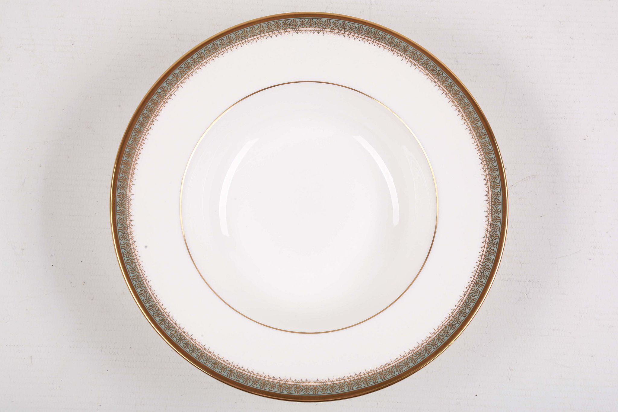 A Royal Doulton English fine bone china part dinner service for six, decorated with formal blue - Image 5 of 6