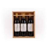 Three bottles of 2002 Chateau Pichon Longueville, 'Comtesse de Lalande', Grand Cru Classè, Panillac,