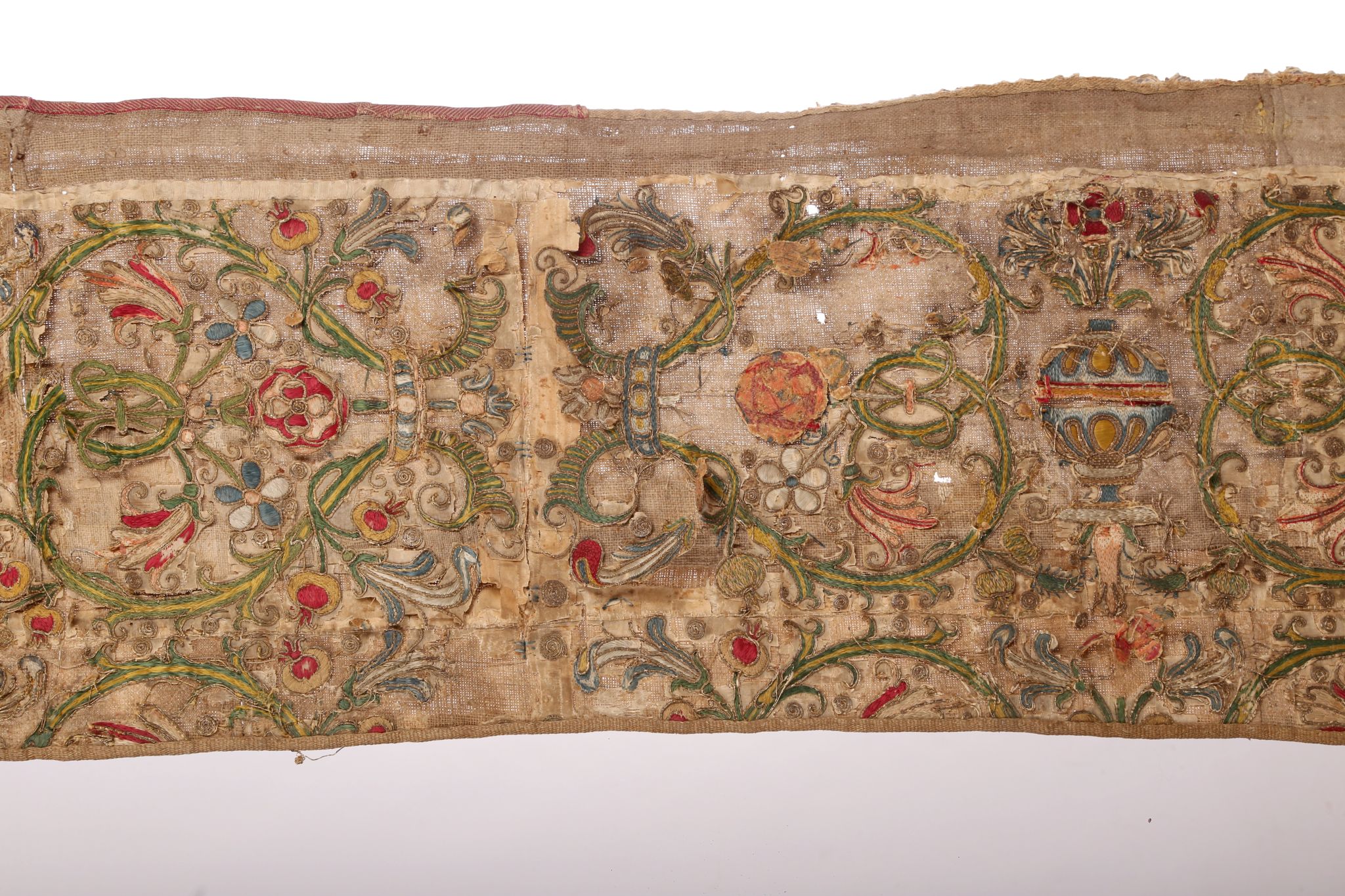 A RARE 16TH CENTURY ENGLISH EMBROIDERED PANEL WORKED IN COLOURED SILKS AND GOLD THREAD DECORATED - Image 3 of 8