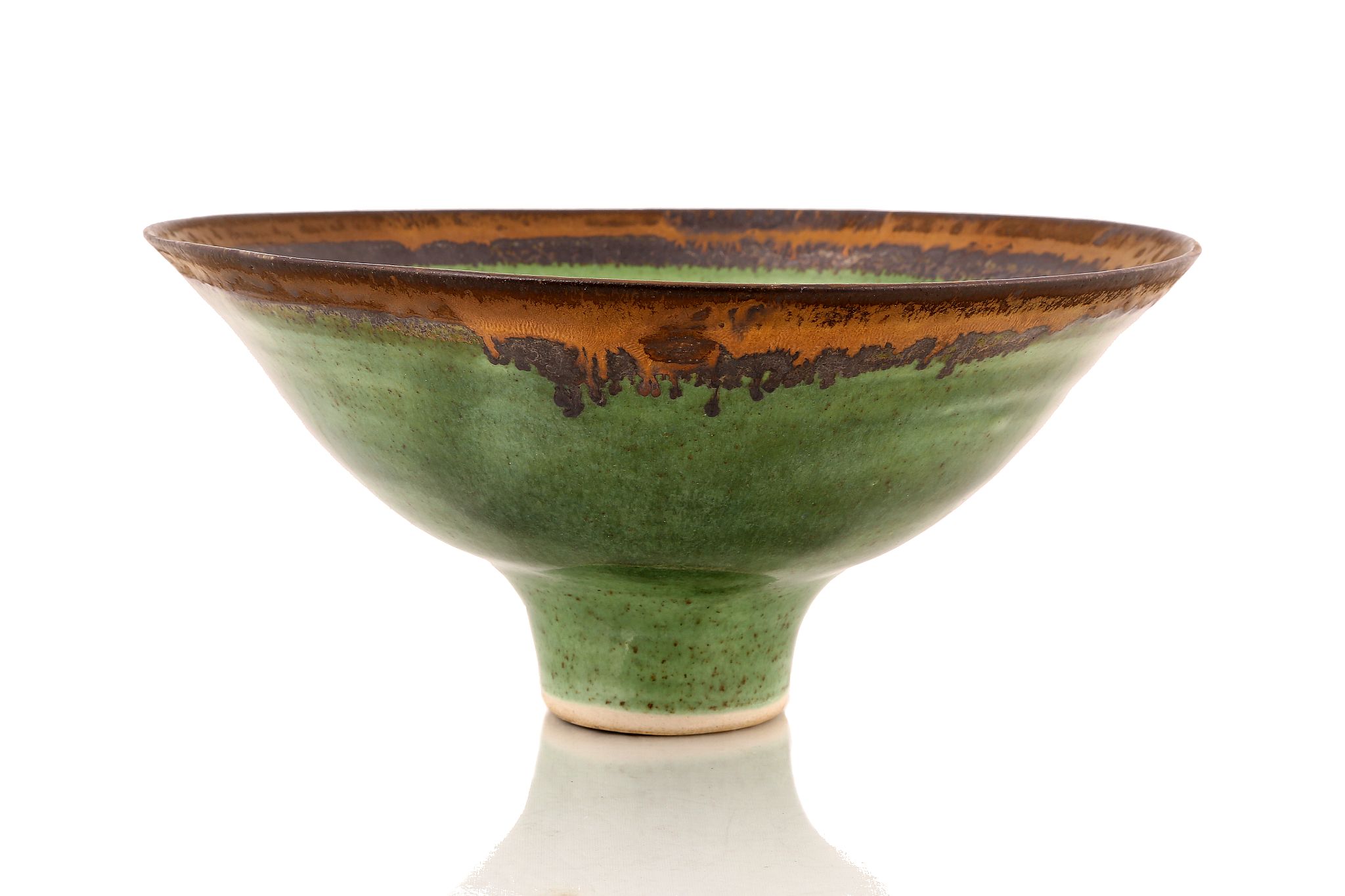 DAME LUCIE RIE, (BRITISH/AUSTRIAN 1902-1995), PORCELAIN FOOTED BOWL, CIRCA 1985, with bottle green - Image 5 of 5