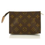 Louis Vuitton pouch, date code for 2002, monogram canvas with tan leather trim, 15cm wide, 10cm