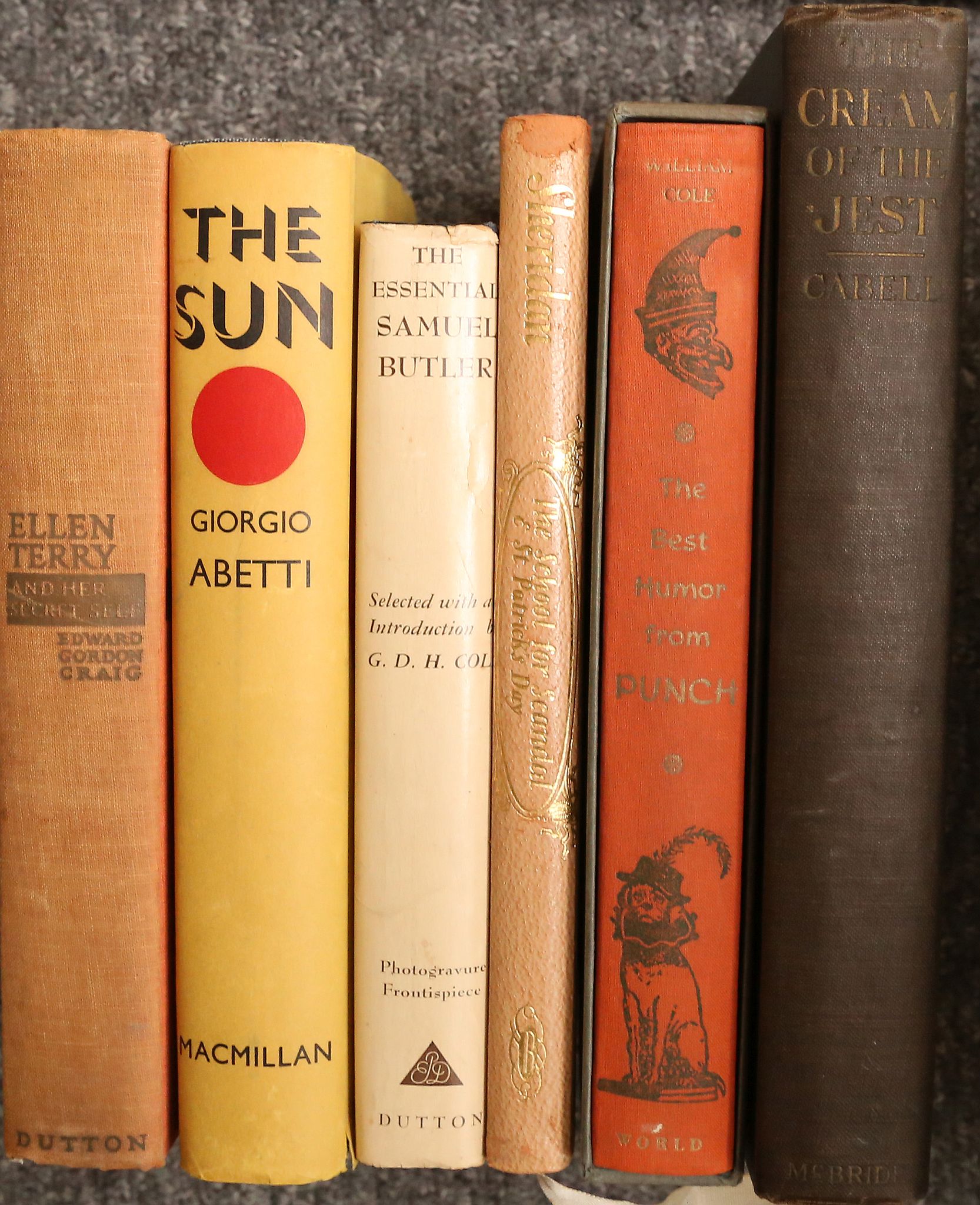 LITERATURE - a collection of mainly 20th century fiction. (qty)