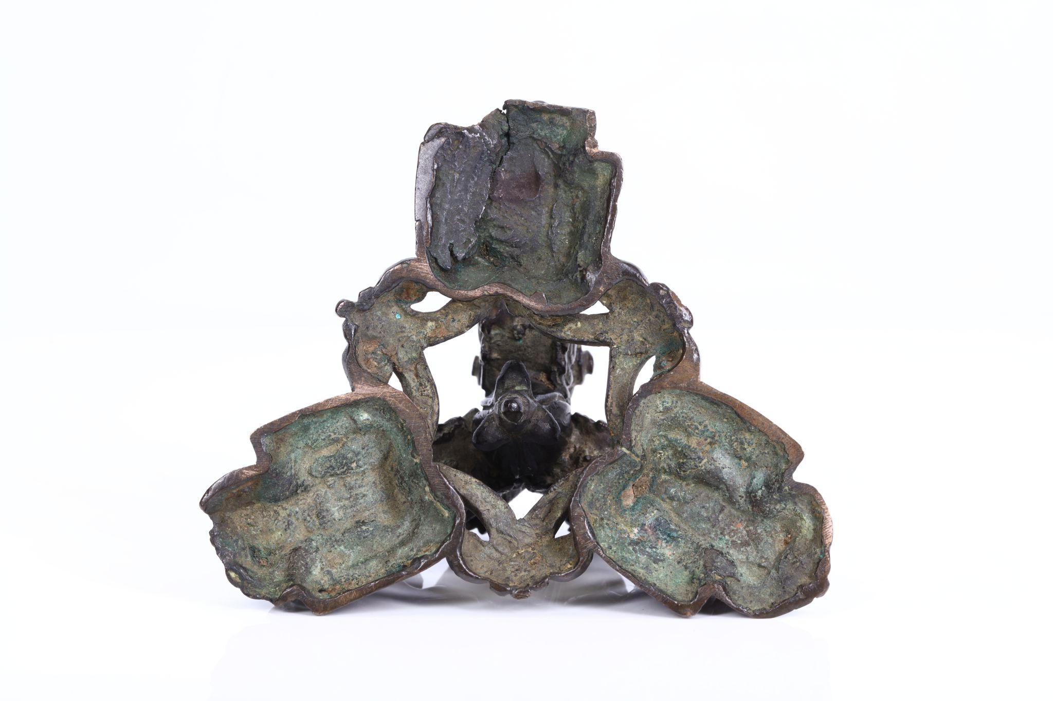 CIRCLE OF NICCOLO ROCCATAGLIATA (ITALIAN, 1593-1636): AN EARLY 16TH CENTURY VENETIAN BRONZE STAND - Image 4 of 4