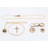 A small collection of jewellery, Including a cultured pearl necklace, a 9 carat gold bangle, a