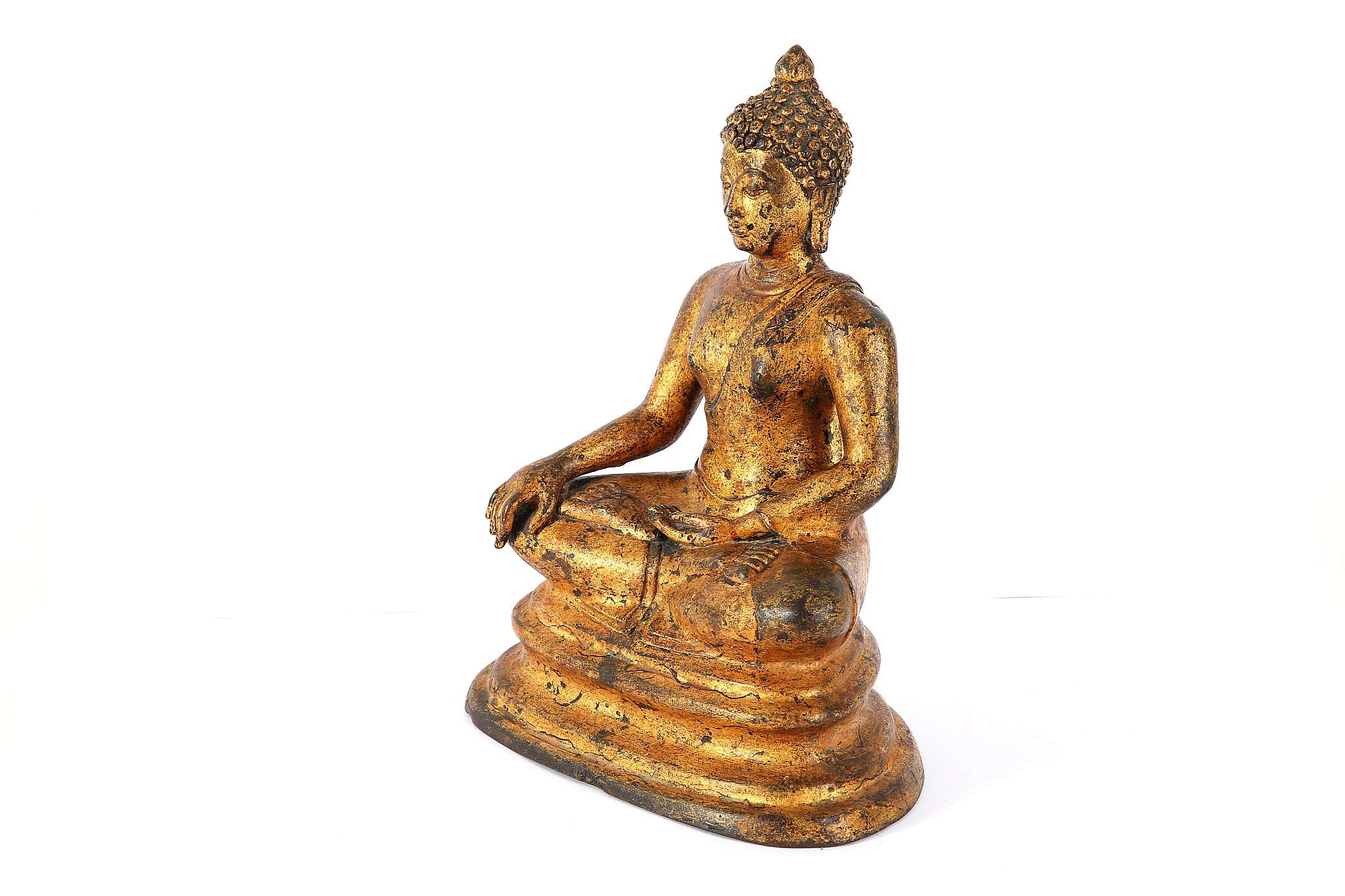 A gilt bronze seated figure of a Buddha, 21cm high. - Bild 2 aus 2