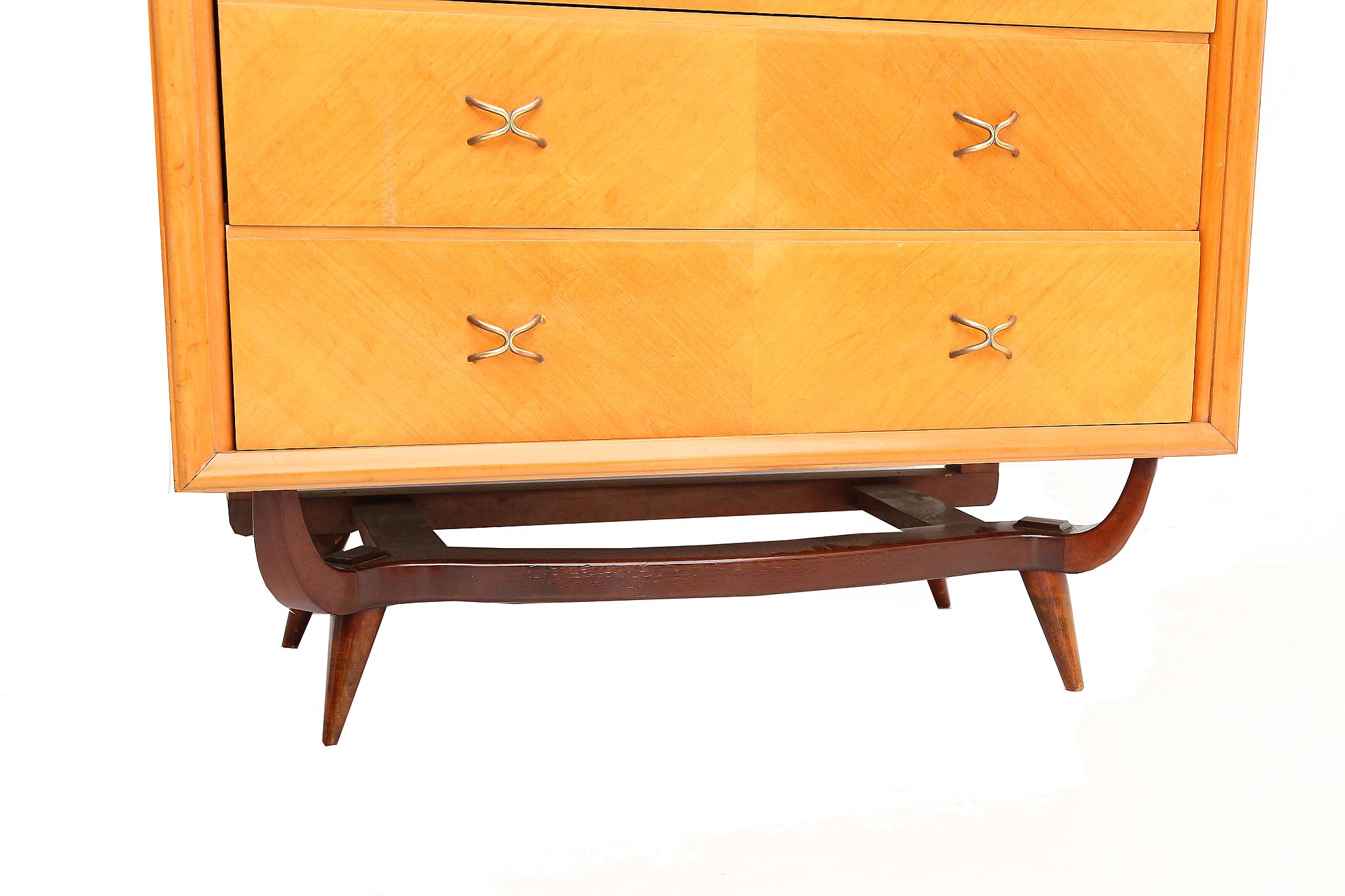 A 1950s CHEST OF DRAWERS, DESIGNED BY JOSE BERENFELD, in contrasting light and dark wood, with - Image 3 of 4