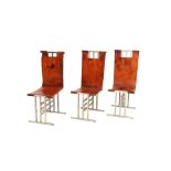 A SET OF THREE MID 20th CENTURY ITALIAN, WILLY RIZZO STYLE DINING CHAIRS, with tan leather sling