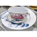 Deborah Sears for ISIS Pottery of Oxford. A large 18th century Delft style charger with naive