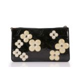 Louis Vuitton Vernis Lexington Fleurs Pochette, date code for 2002, cream and black vernis with