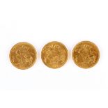 Three full gold sovereigns to include 2 George V examples and 1 Edward VII example (3).