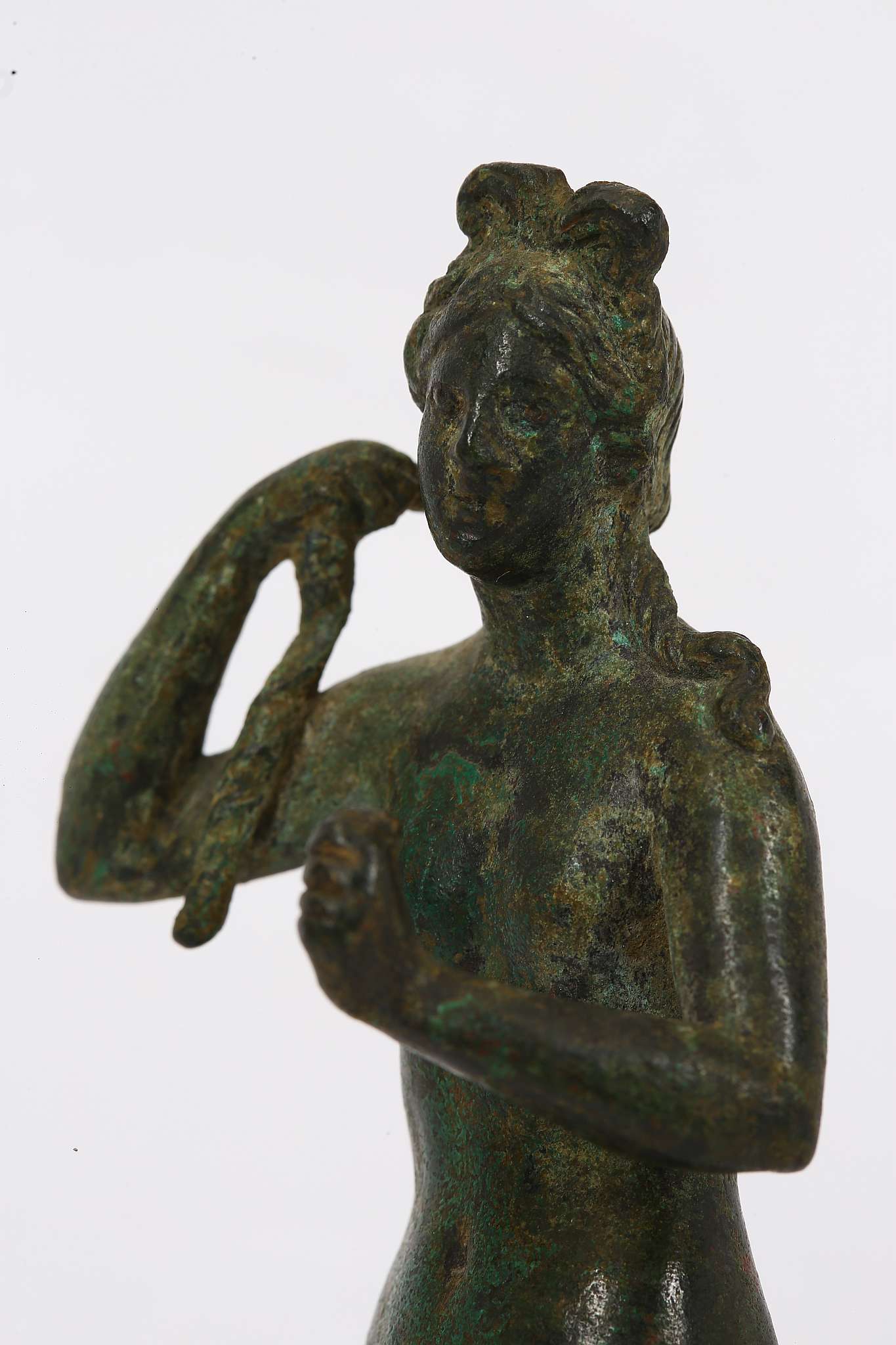 A ROMAN BRONZE APHRODITE Circa 1st - 2nd century A.D. "..there is nothing among the blessed gods - Image 6 of 6