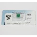 A single emerald stone, unmounted, approximately 3.