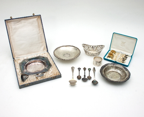 A French silver bowl and spoon, cased,