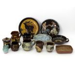 A quantity of various slipware and studio pottery, to include pieces by Cyril Braunton, Arch,