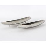 Frith Staybrite, Keswick School/A hammered stainless steel footed dish, no.