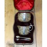 A cased silver jug, sugar bowl and sugar tongs, Goldsmiths & Silversmiths Co Ltd, London 1902/1903,