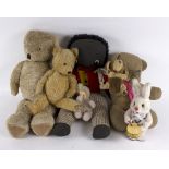 A quantity of assorted teddy bears,