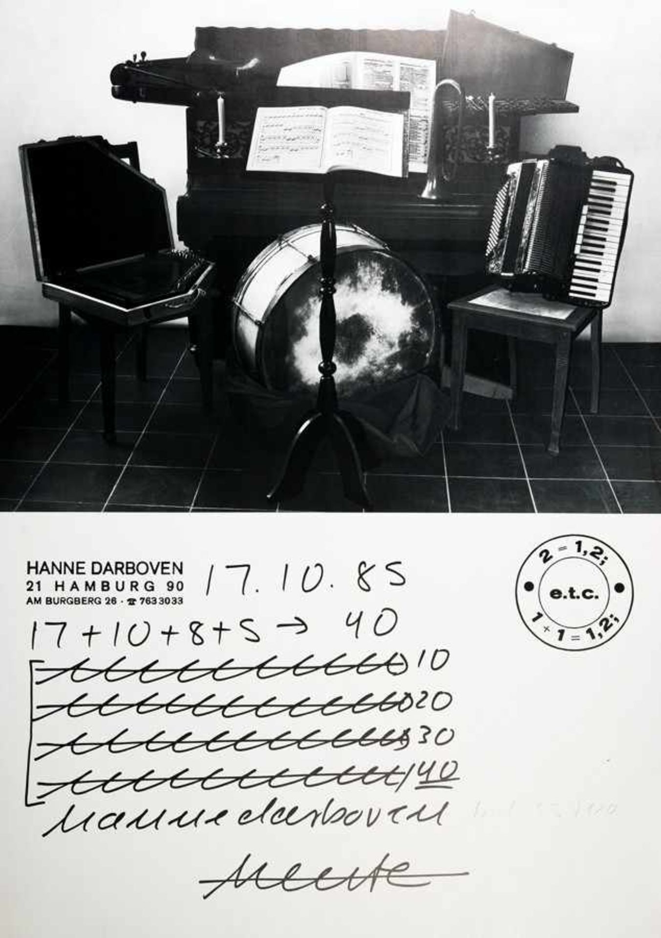 Hanne Darboven. Ohne Titel (Musikzimmer). Offsetdruck. 1985. 70,0 : 49,7 cm. Signiert und