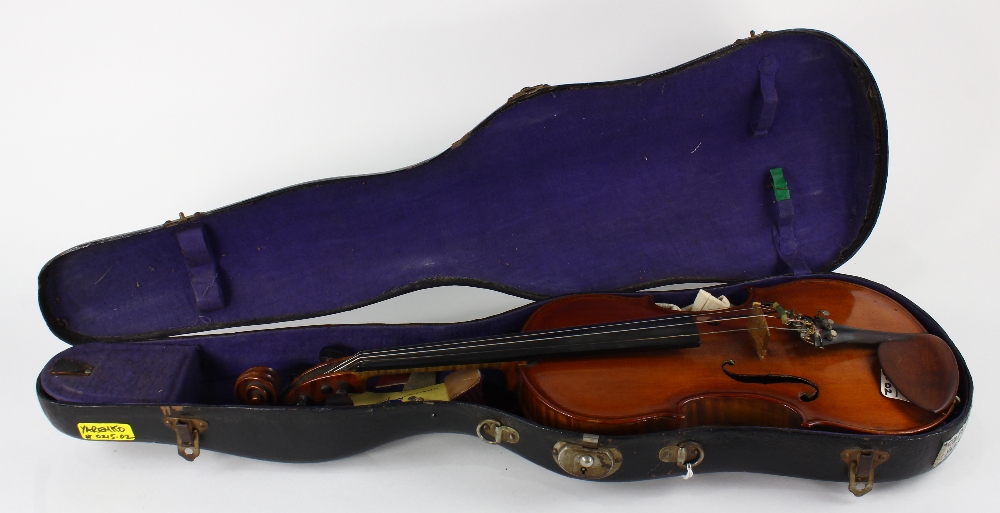 Yaremko violin with case, 23"l