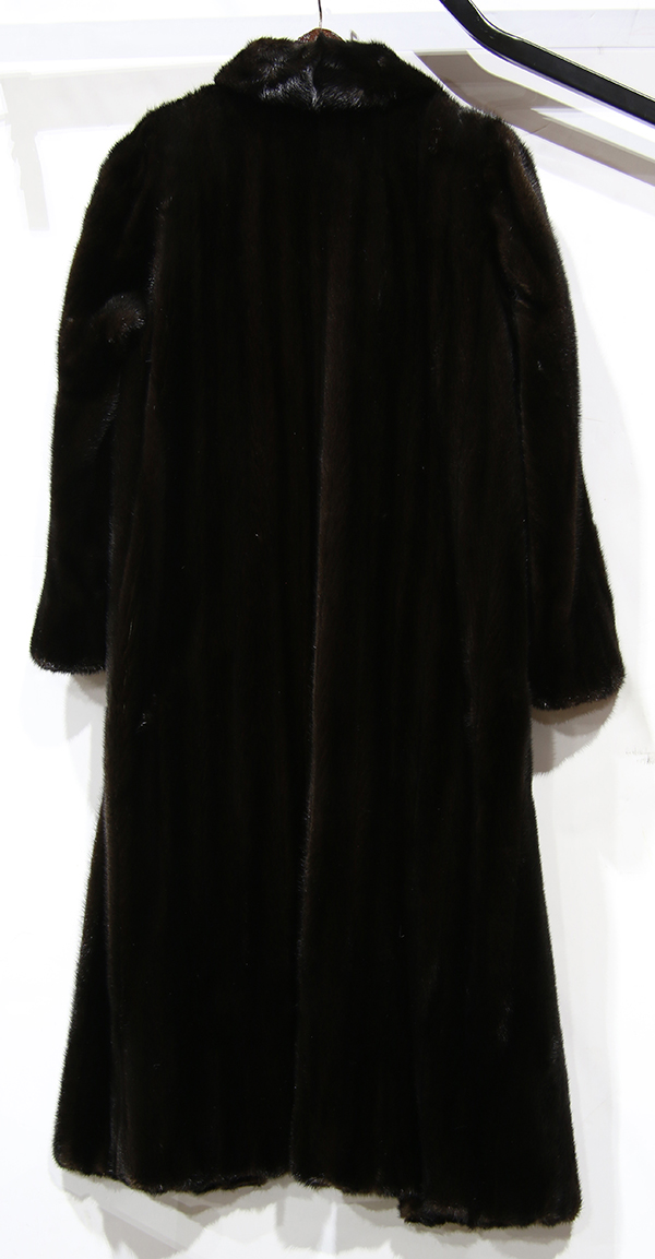(lot of 2) Fur coat group, including one mink stroller retailed by Alixandre, New York, 48"l - Image 4 of 4