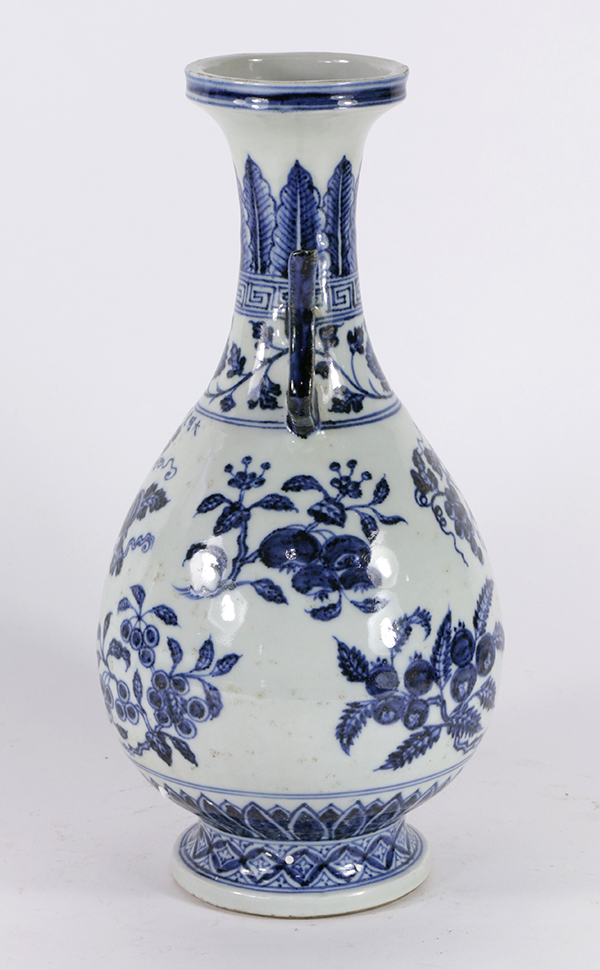 Chinese underglaze blue porcelain vase, of hu form with shaped handles flanking the neck detailed - Image 4 of 6