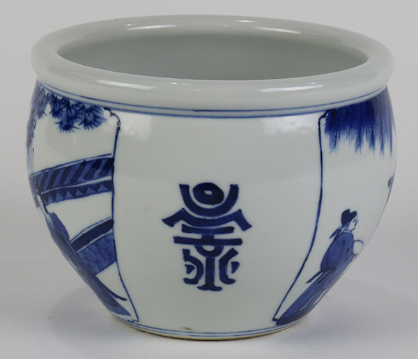 Chinese underglaze blue porcelain small fish bowl, with a rolled rim above two scenes with a scholar - Image 4 of 6