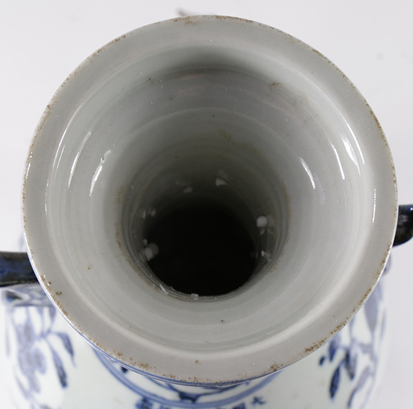 Chinese underglaze blue porcelain vase, of hu form with shaped handles flanking the neck detailed - Image 5 of 6