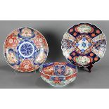 (lot of 3) Japanese Imari ware, Meiji period, consisting of a charger with gilt and underglaze