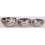 (lot of 3) Japanese Imari porcelain bowls, floral motifs with cranes and foliated rim, largest 4.5"h