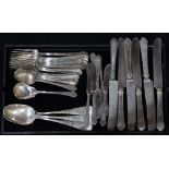(lot of 30) Towle Silversmiths sterling silver flatware service for six in the 1917 "Lady Mary "