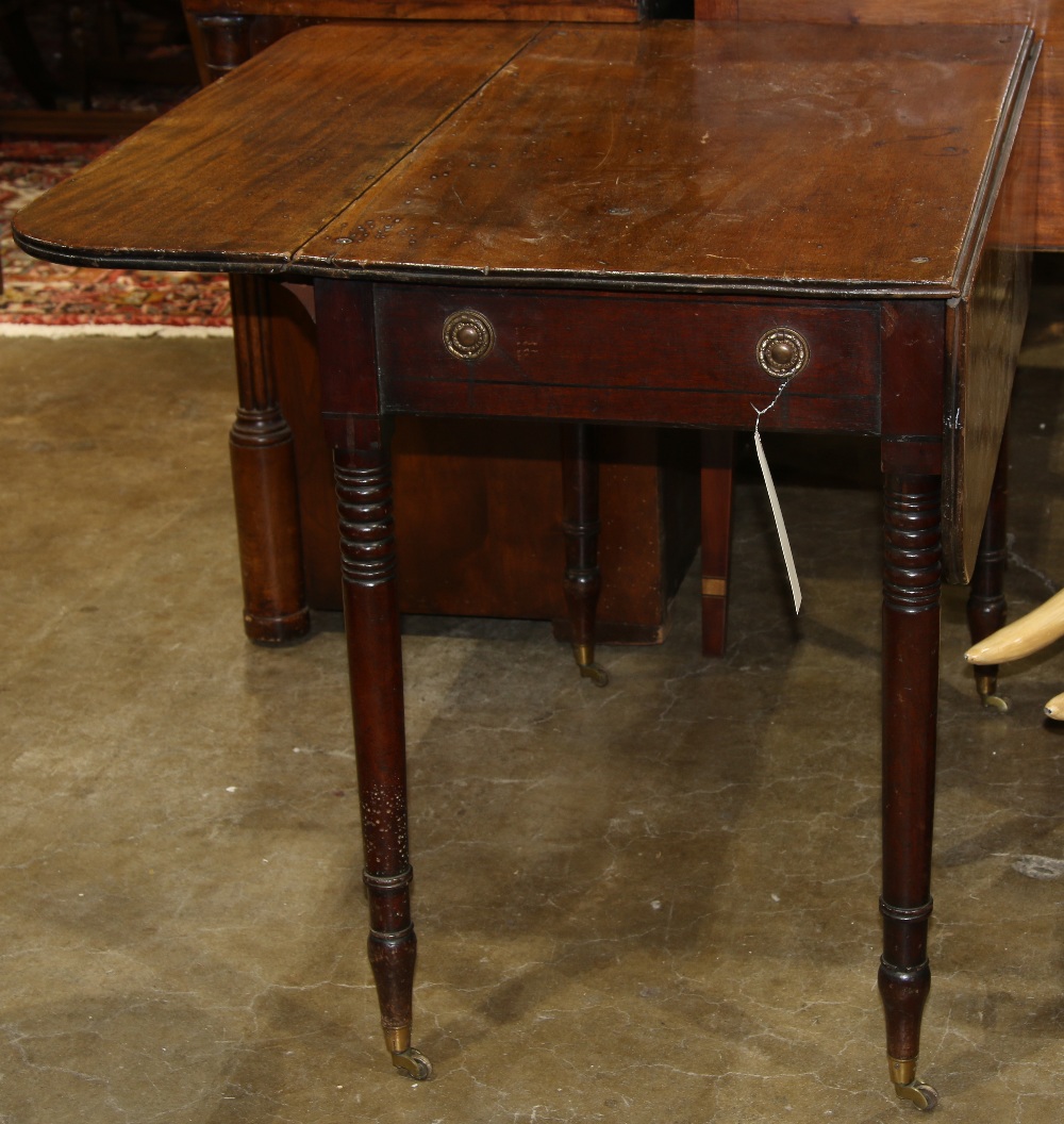 18th/19th century English mahogany pembroke table, having two drop leaves, one central drawer, one