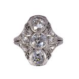 Edwardian diamond and platinum ring